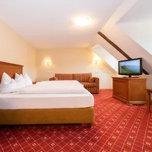 Post Hotel