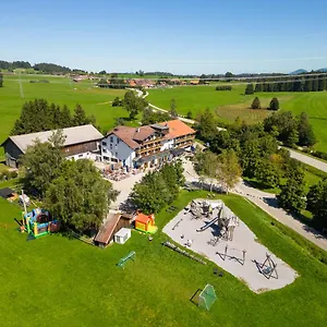 Loewen Hotel